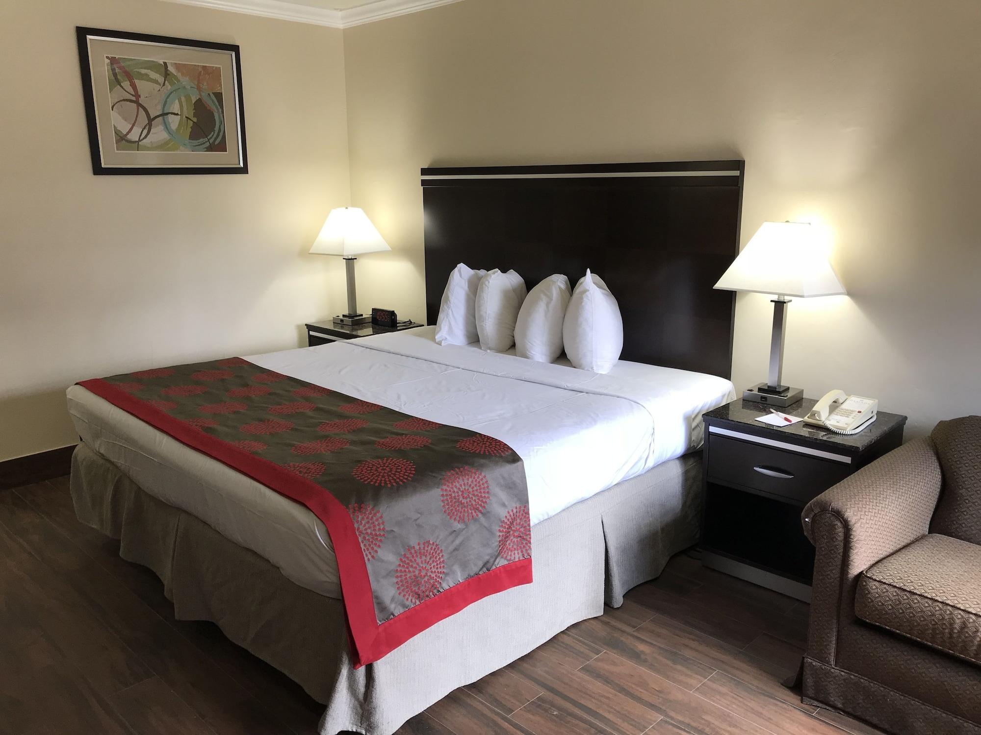 Ramada By Wyndham San Diego Poway Miramar Exterior photo