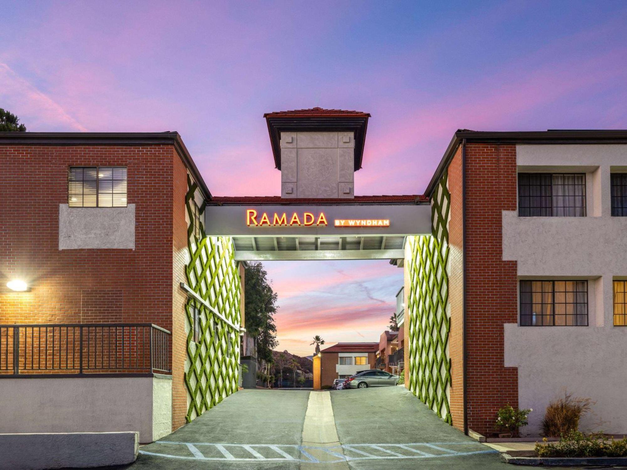 Ramada By Wyndham San Diego Poway Miramar Exterior photo